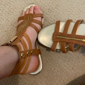 Micheal Kors gladiator flats